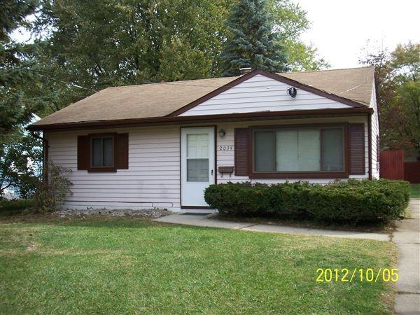 2034 Phillips Ave - Photo 2 of 19