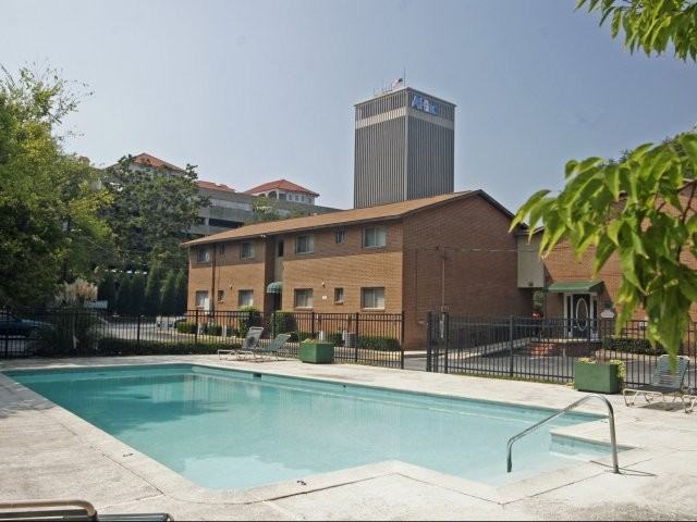 2000 Wynnton - Photo 3 of 4