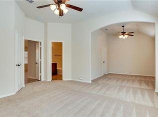 4415 Westcliffe Dr - Photo 3 of 9