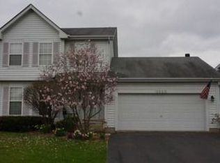 2028 Crossing Ln - Photo 2 of 9