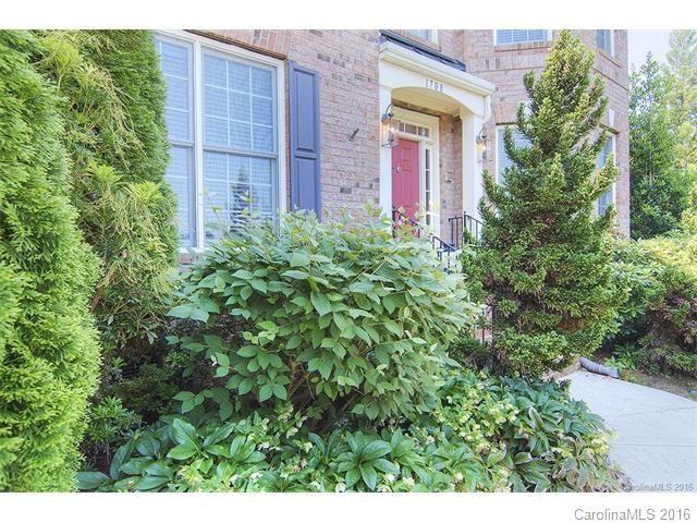 1708 Bentgrass Ln - Photo 2 of 25