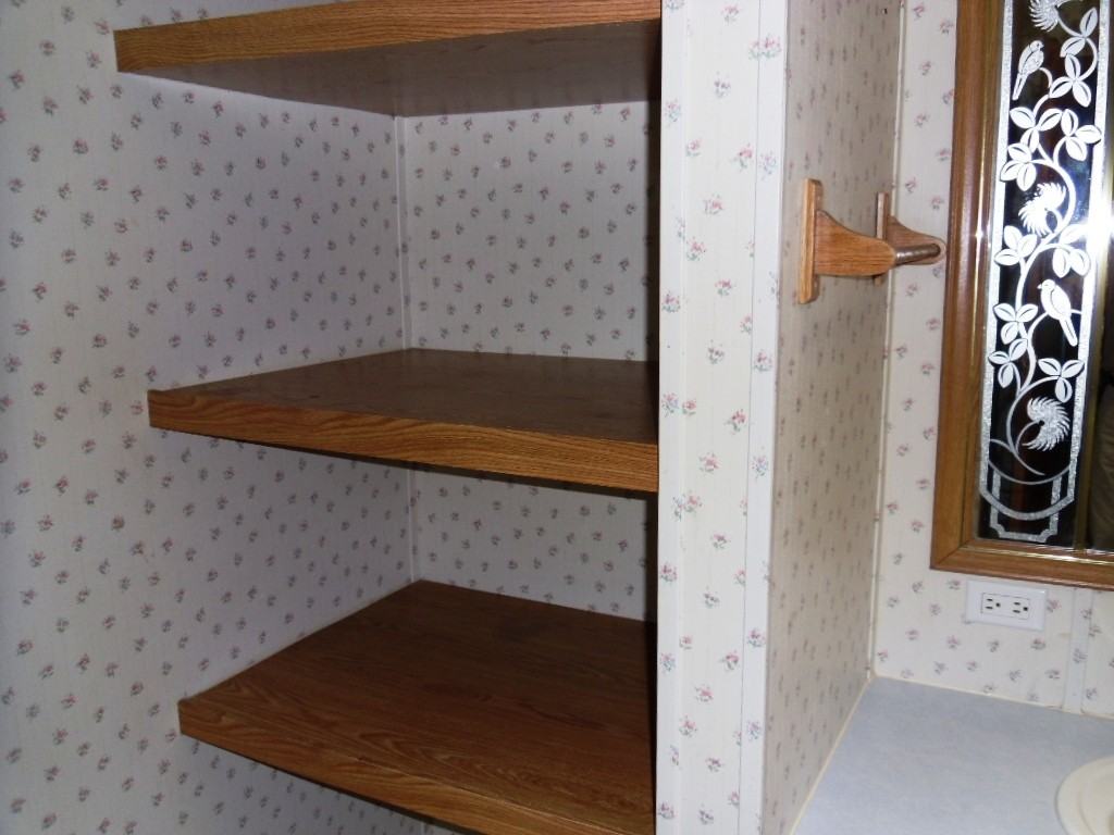 9407 Rich Rd SE - Photo 3 of 17