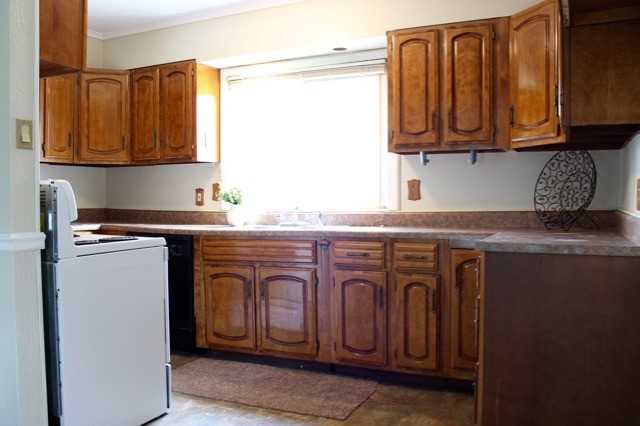 1312 Barham Ave - Photo 3 of 19