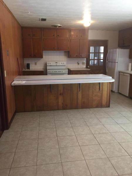 7473 Greenway Dr - Photo 2 of 13