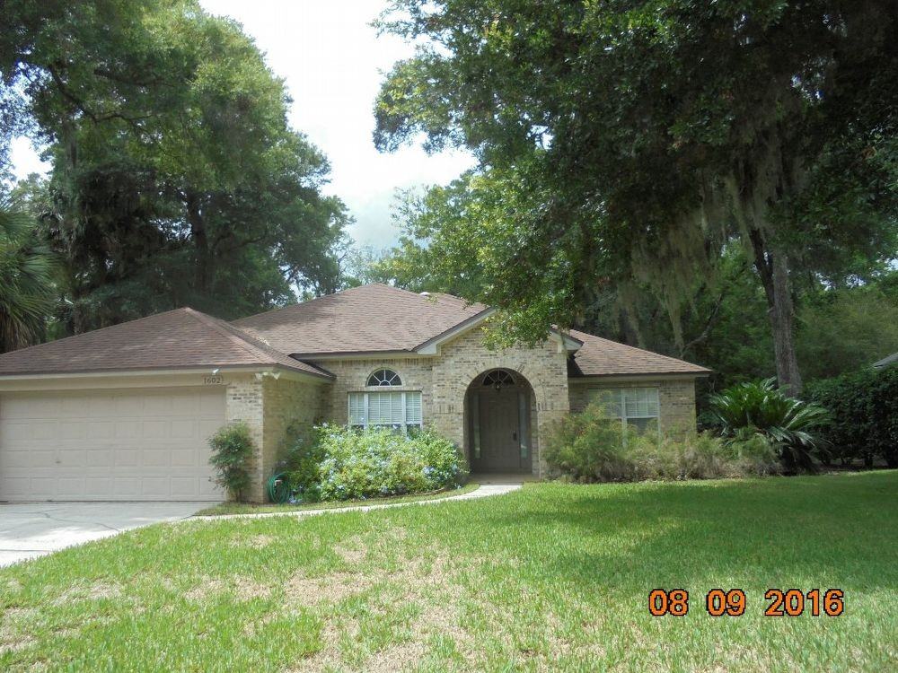 1602 Sarah Towers Ln - Photo 2 of 24