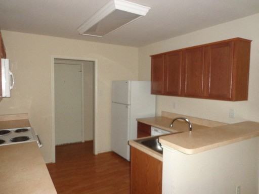 13655 Biggs St - Photo 2 of 15