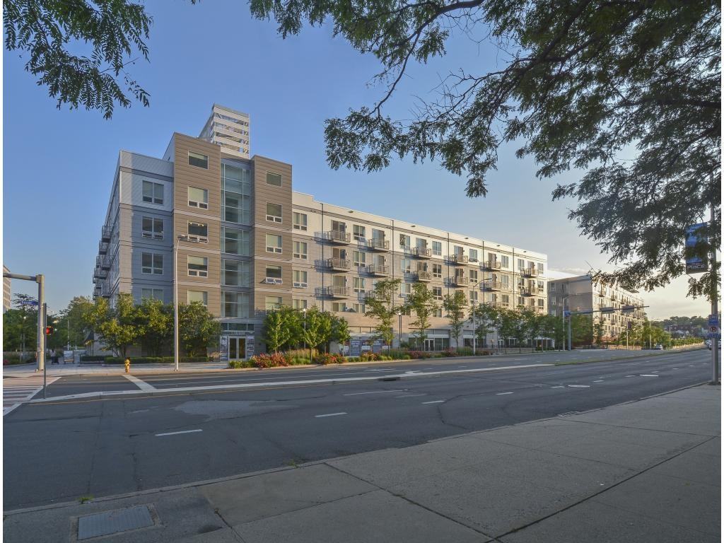 75 Tresser - Photo 2 of 20