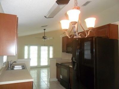 2263 Opal Dr - Photo 3 of 8