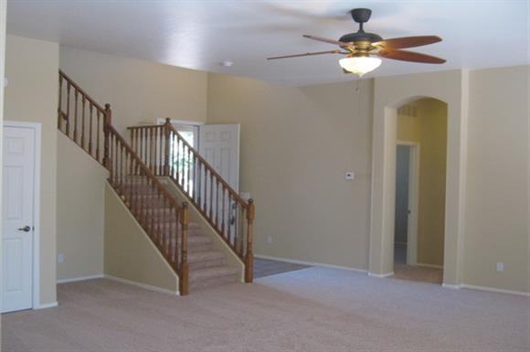 14239 N 138th Dr - Photo 2 of 11
