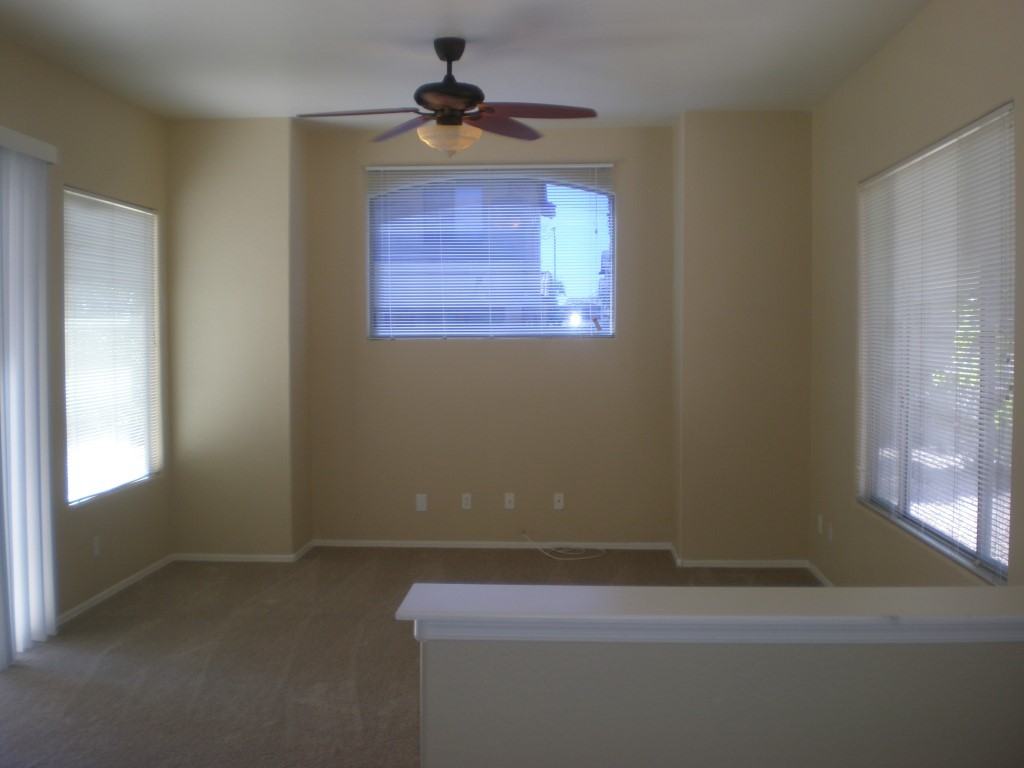 14239 N 138th Dr - Photo 3 of 11