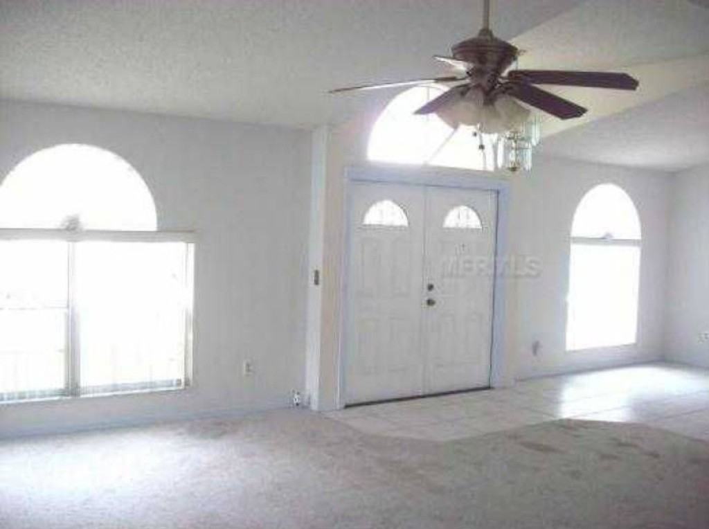 2247 Tioga Dr - Photo 2 of 5