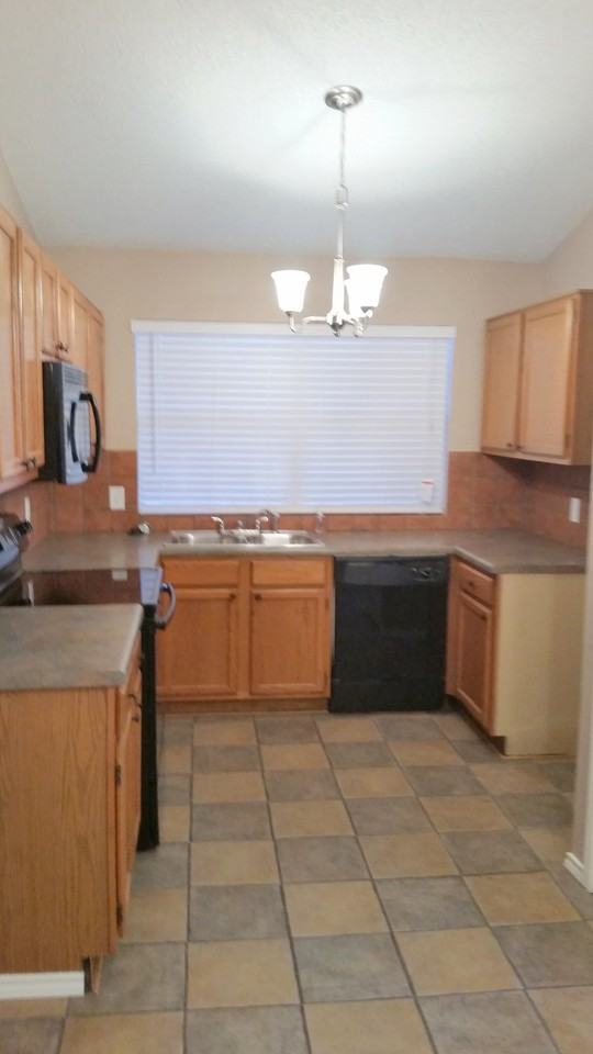 3709 River Birch Rd - Photo 3 of 7