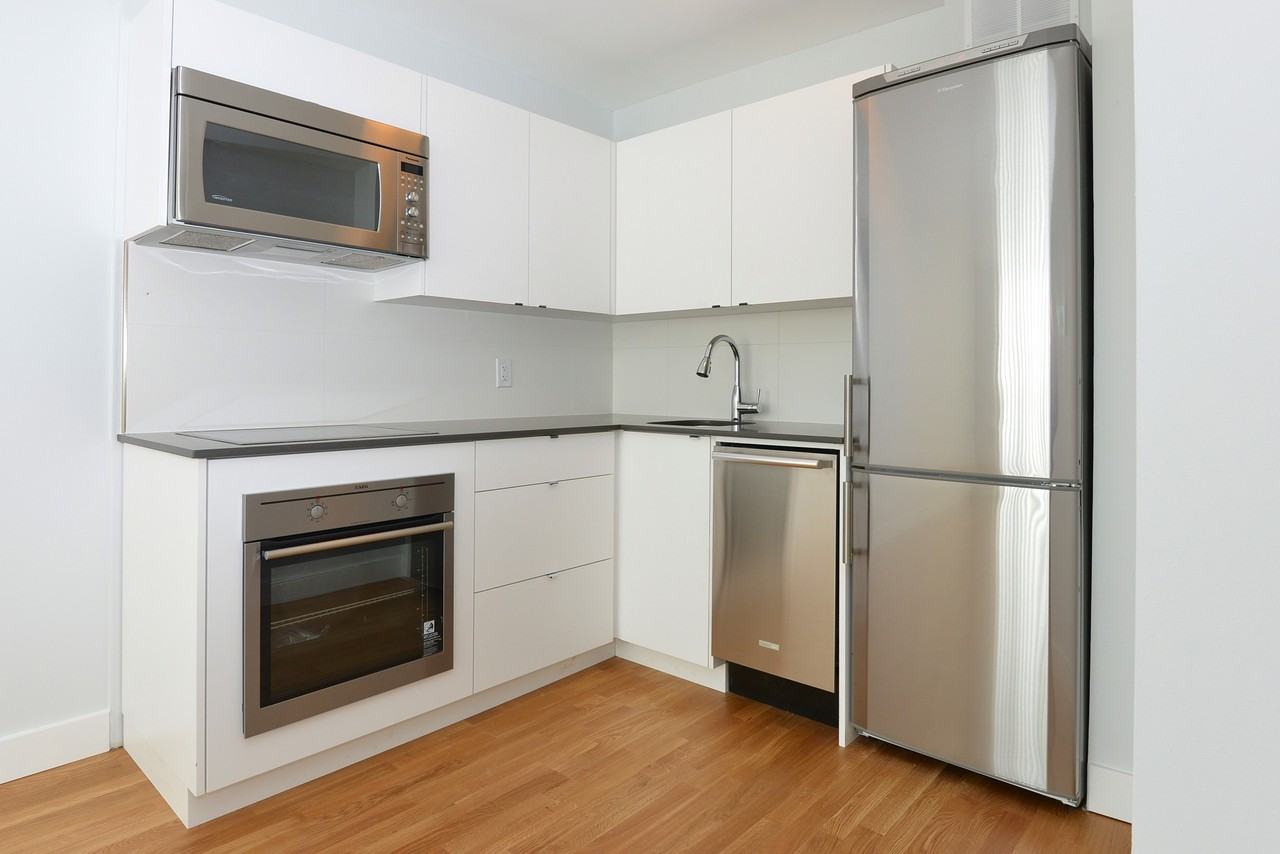 Richmond Place - Photo 3 of 17