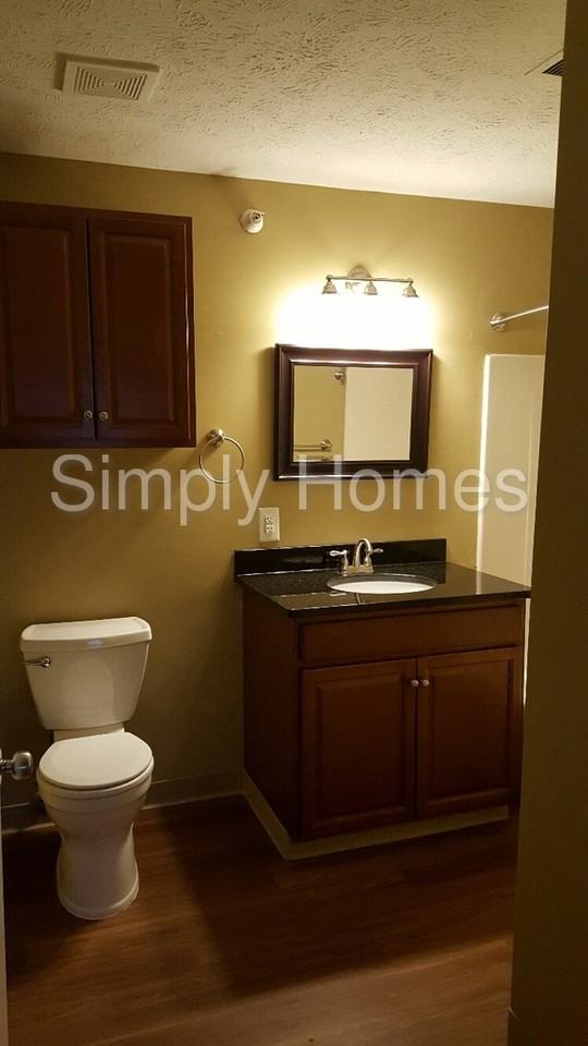 740 N 18th Ave - Photo 2 of 7