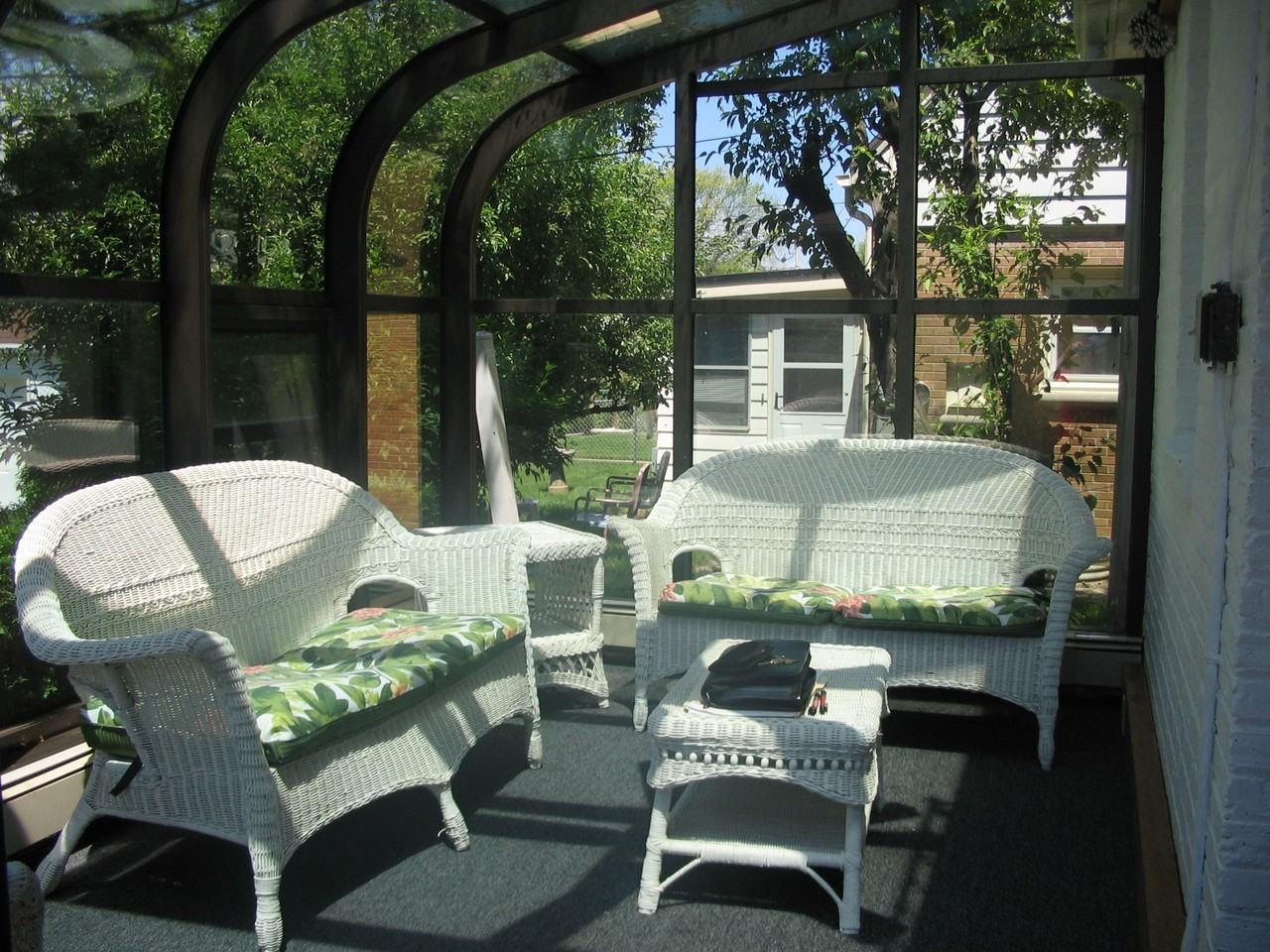 4027 N 89th St - Photo 3 of 19