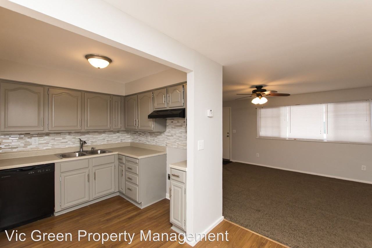 5619 Shady Oak St - Photo 3 of 25