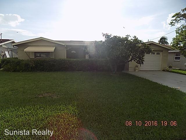 12533 5th Isle - Photo 2 of 22