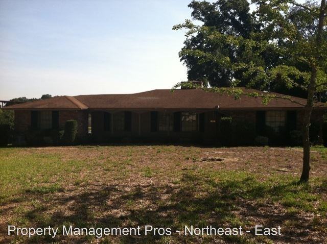 249 Wateredge Dr N - Photo 2 of 36