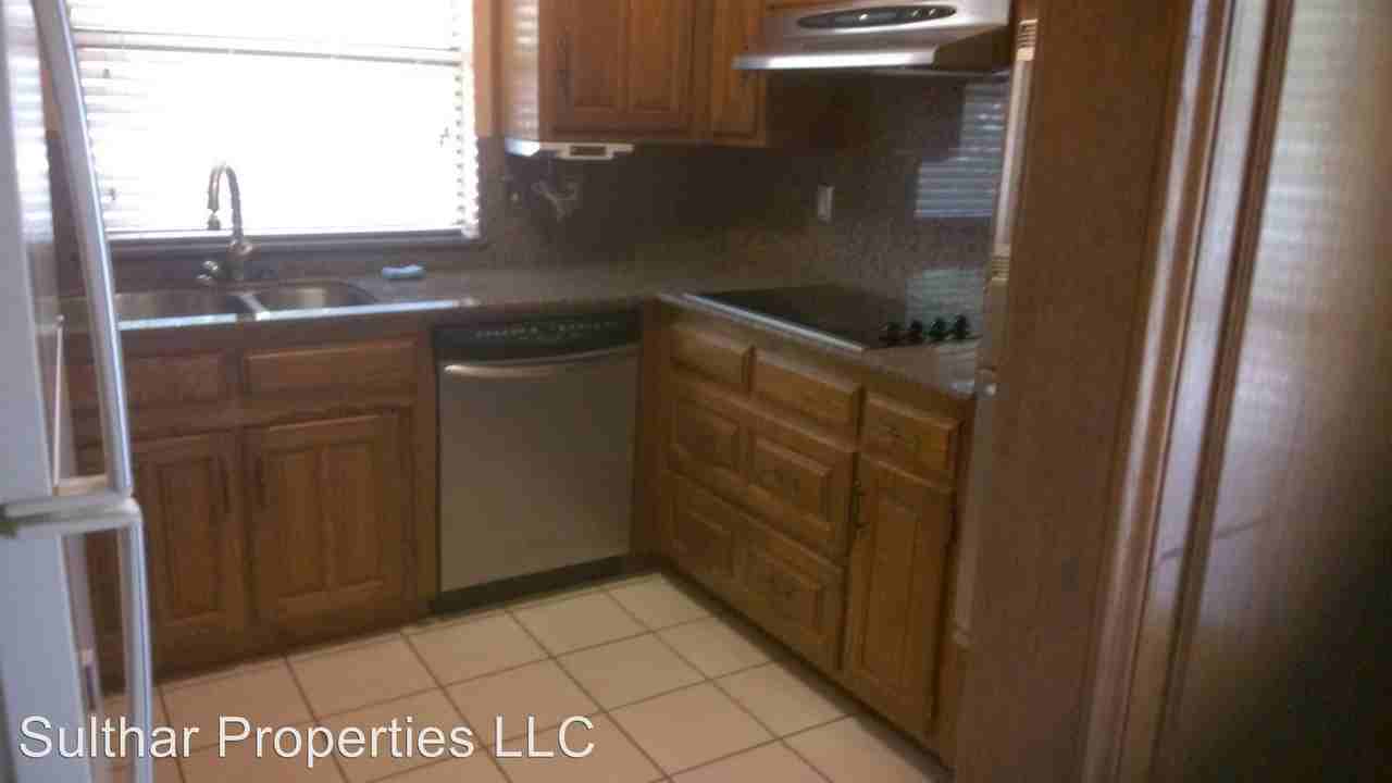 23 Oakmont Ct - Photo 2 of 14