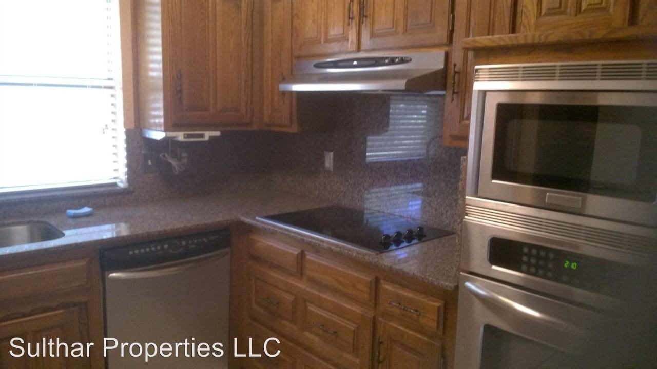 23 Oakmont Ct - Photo 3 of 14