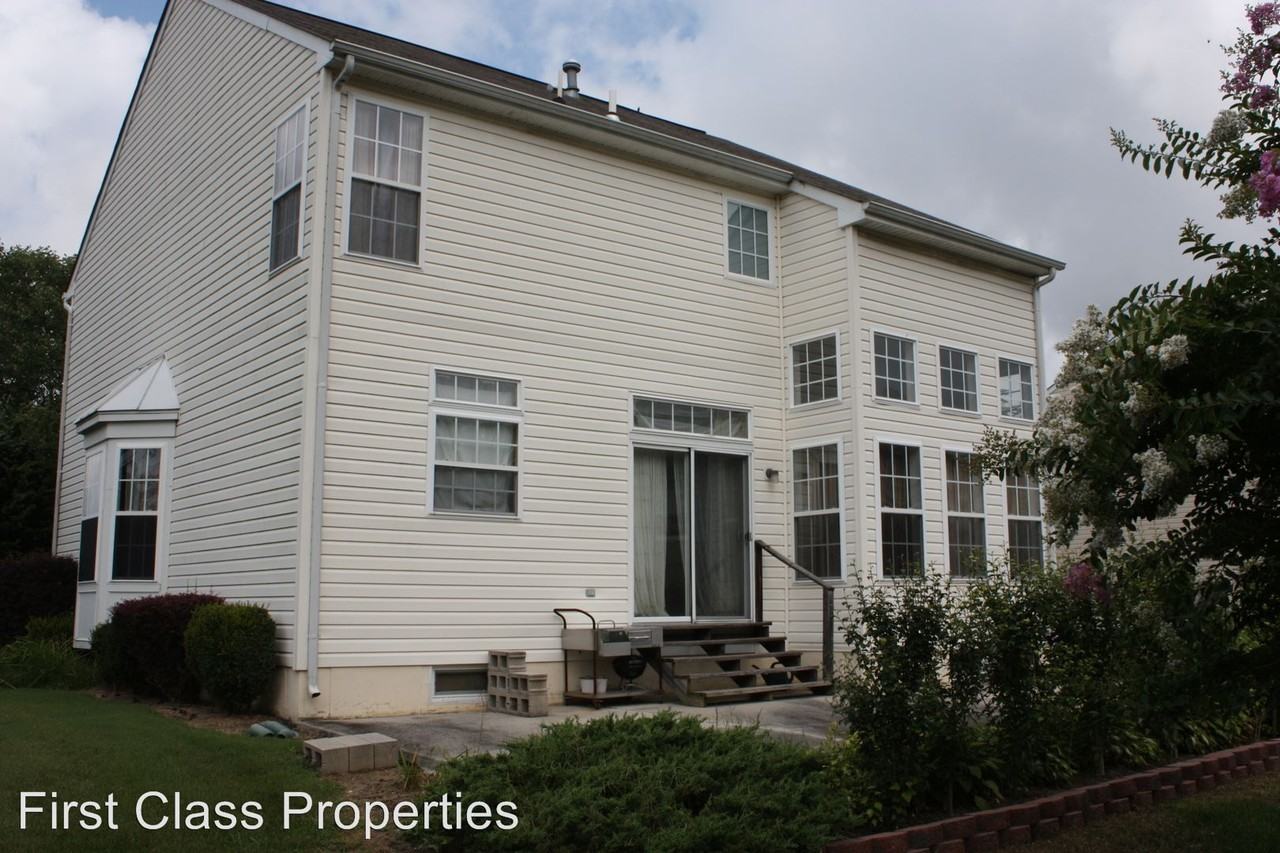 251 St Jones Ave - Photo 2 of 3