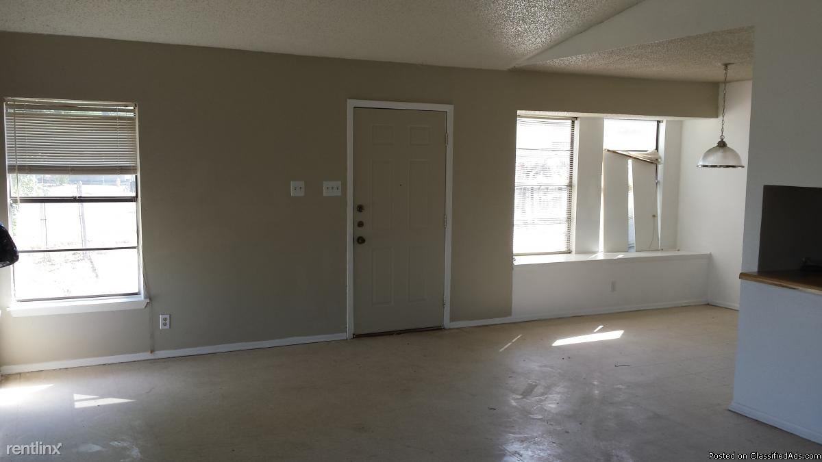 6945 Ashbrook - Photo 3 of 6