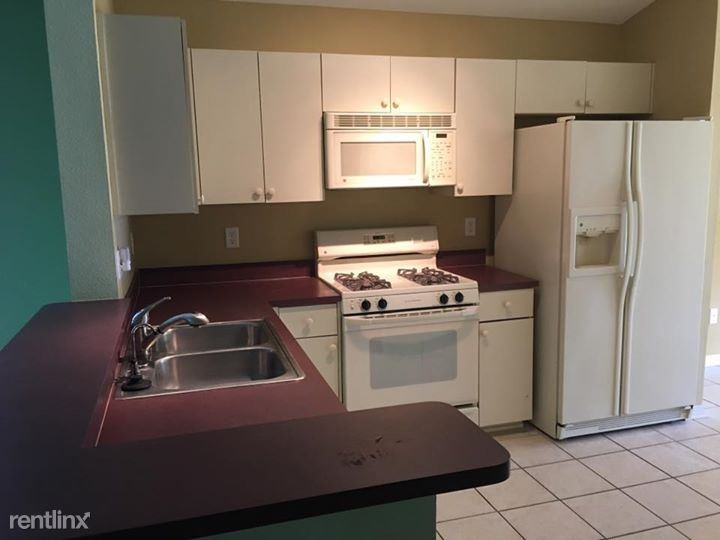 5720 Tanagerlake Rd - Photo 2 of 9