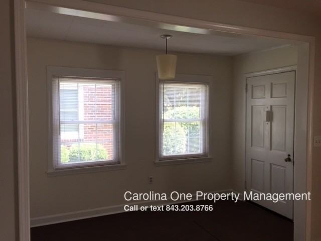 33 Colleton Dr - Photo 2 of 21