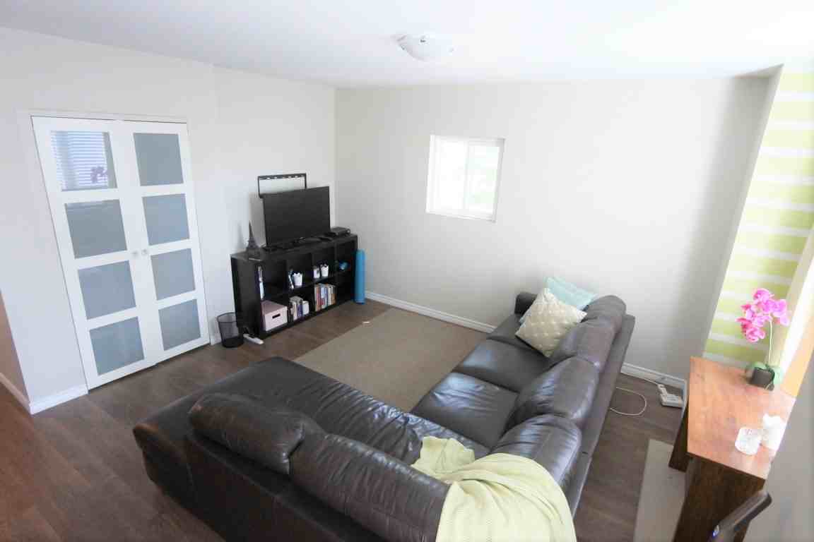 72 Allen Avenue - Photo 3 of 24