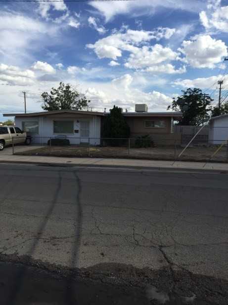 7628 Franklin Dr - Photo 3 of 15