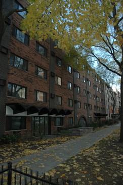 421-431 W. Barry Avenue - Photo 3 of 5