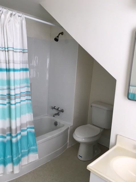 3200 Green Street - Photo 3 of 8