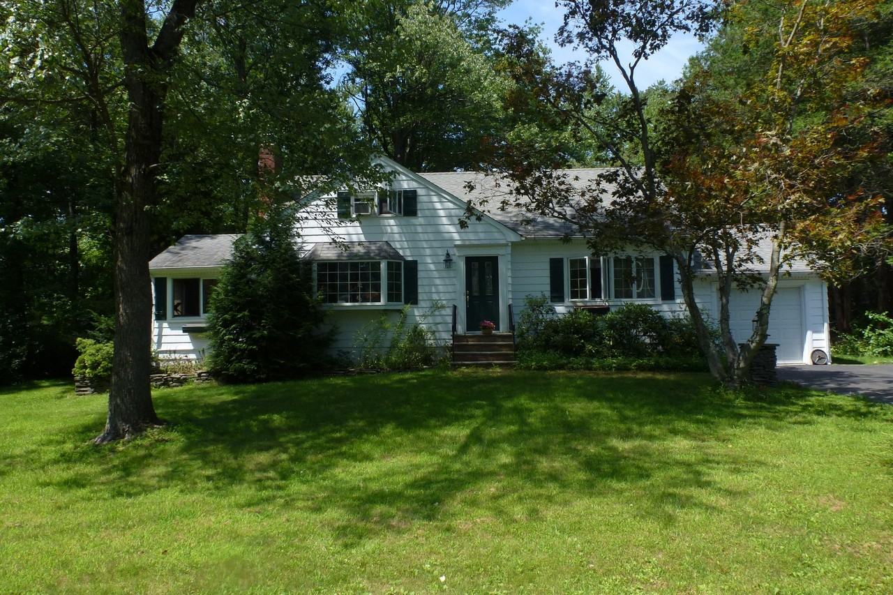 11 Jay Rd - Photo 2 of 10