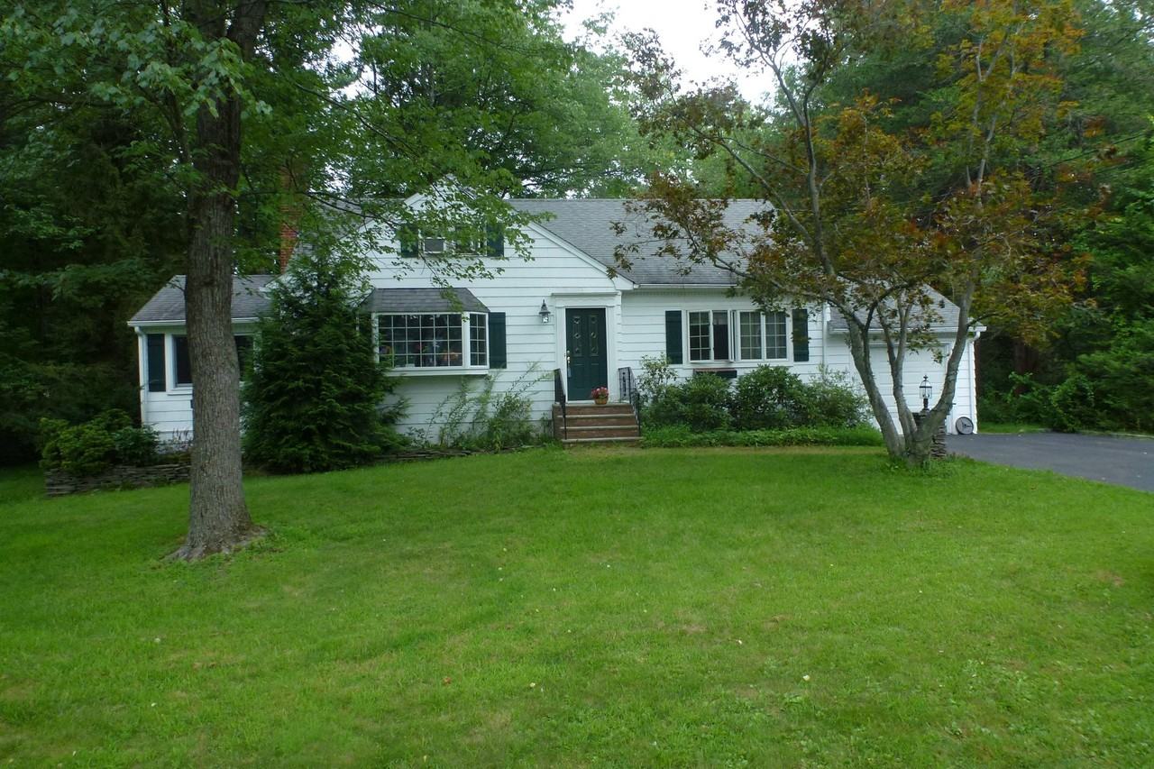 11 Jay Rd - Photo 3 of 10