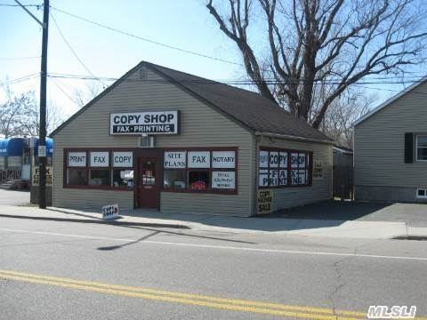 155 Montauk Hwy - Photo 3 of 9