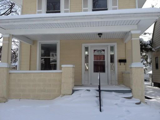 1005 Cottage Ave - Photo 2 of 21