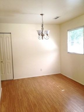 1521 Juniper St - Photo 3 of 12