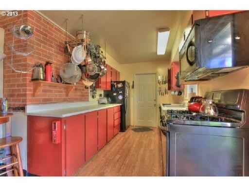 4705 SW Beech Dr - Photo 3 of 19