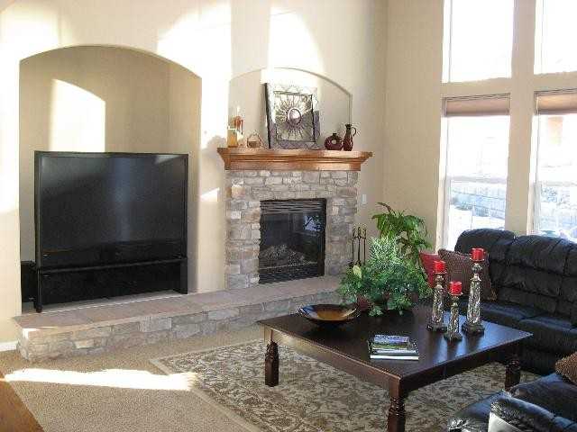 13719 Honey Run Way - Photo 2 of 22