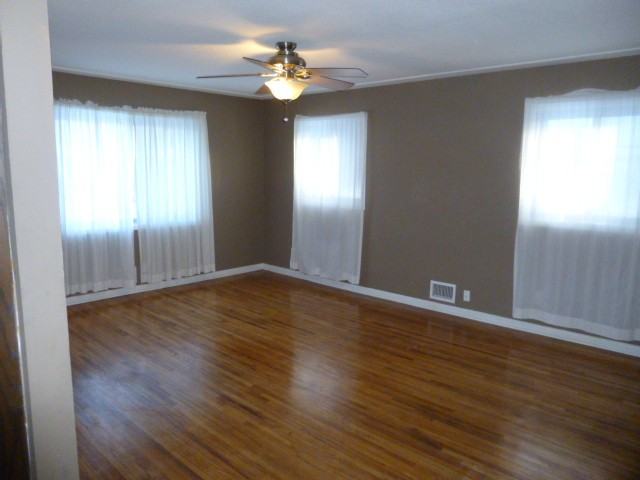 3901 E 54th St - Photo 3 of 10