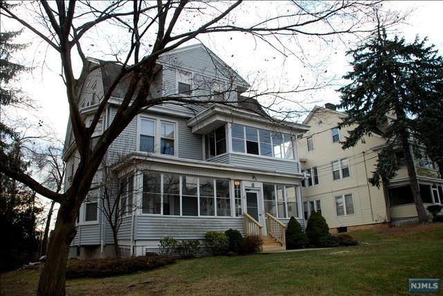 6 Hatfield St #1 - Photo 2 of 14