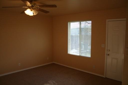 220 W Dion St - Photo 3 of 8