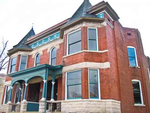 715 South St - Photo 2 of 26