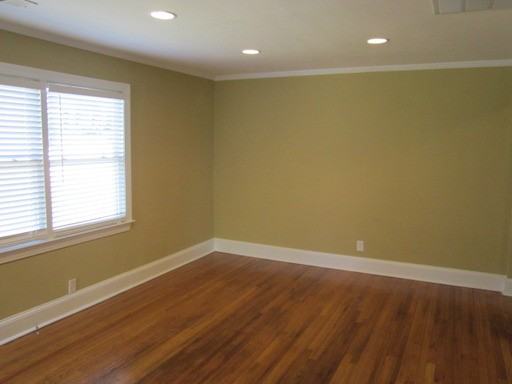 452 Deckner Ave SW - Photo 3 of 12