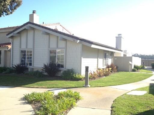 7060 Island Village Dr - Photo 2 of 24