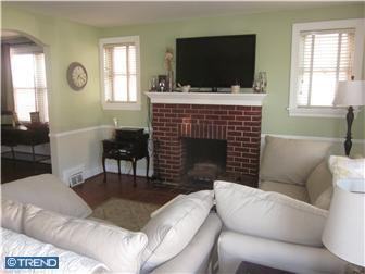 1720 Maple St - Photo 2 of 12