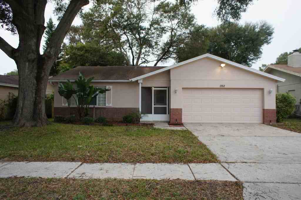 1752 E Groveleaf Ave - Photo 2 of 15