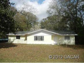 3704 NW 22nd Pl - Photo 3 of 20