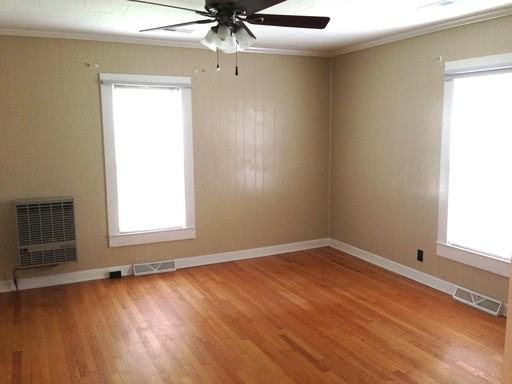 136 Wilson Rd - Photo 3 of 6