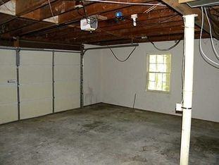 2816 Deerwood Trail - Photo 2 of 9